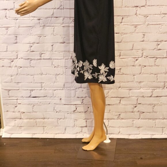 LOFT, Black short sleeve midi dress with floral embroidery - Picture 5 of 6